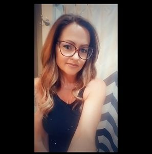 Meet your Posher, Alycia